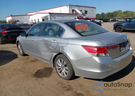 2011 Honda Accord 2.4 Ex-L z USA, uszkodzony, nr VIN 1HGCP2F85BA049226